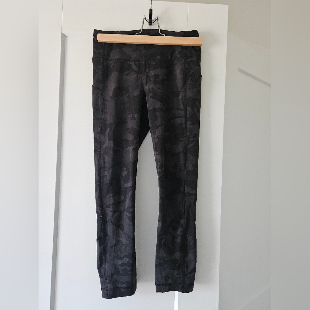 Camo Print Black Leggings